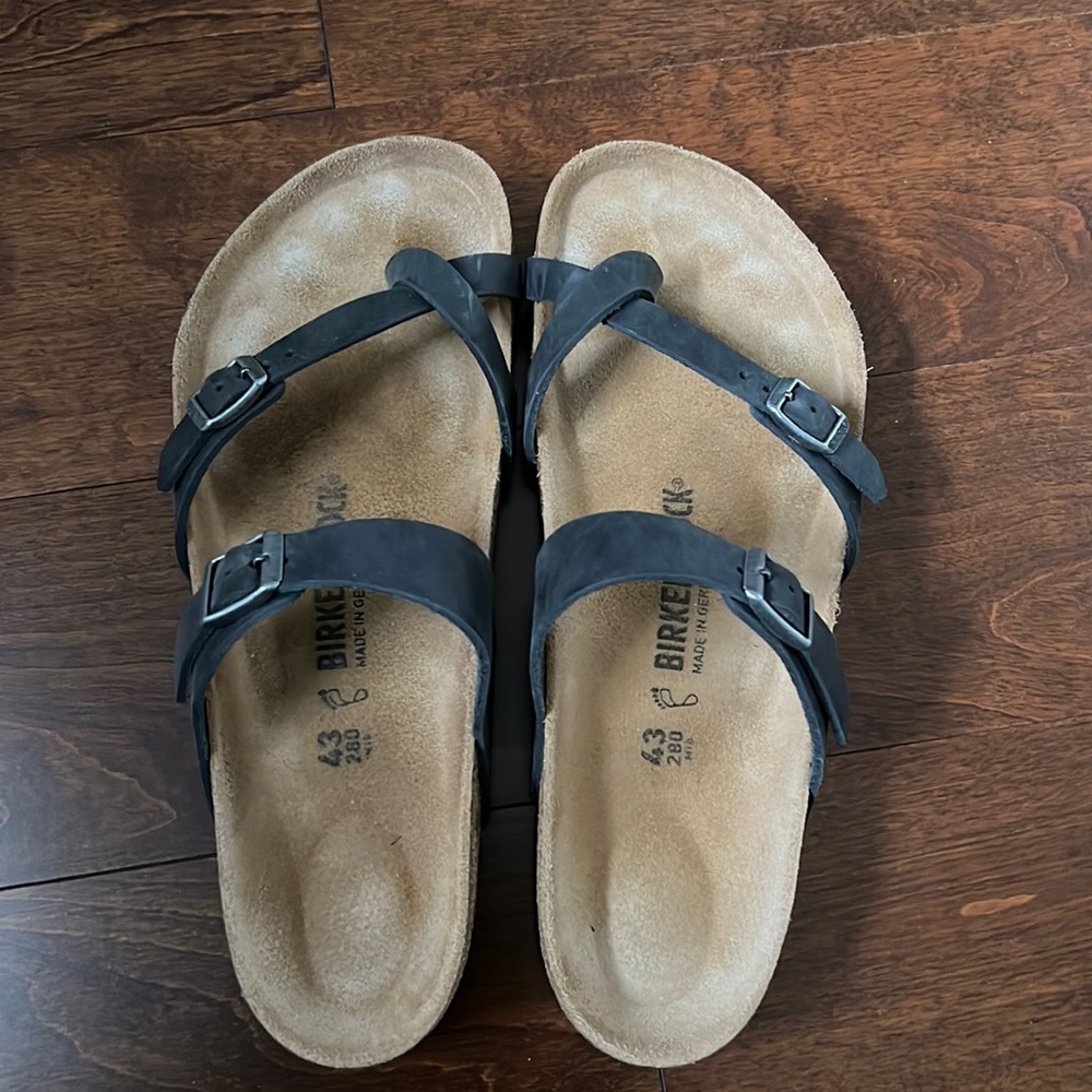 Birkenstock sandals (43 EURO) EUC worn once outside (too big)